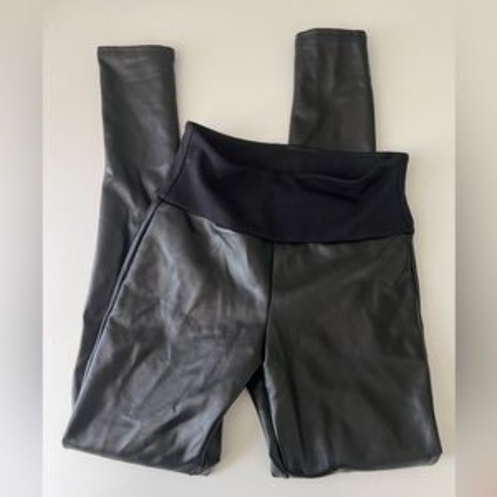 assets by spanx | black faux leather leggings
